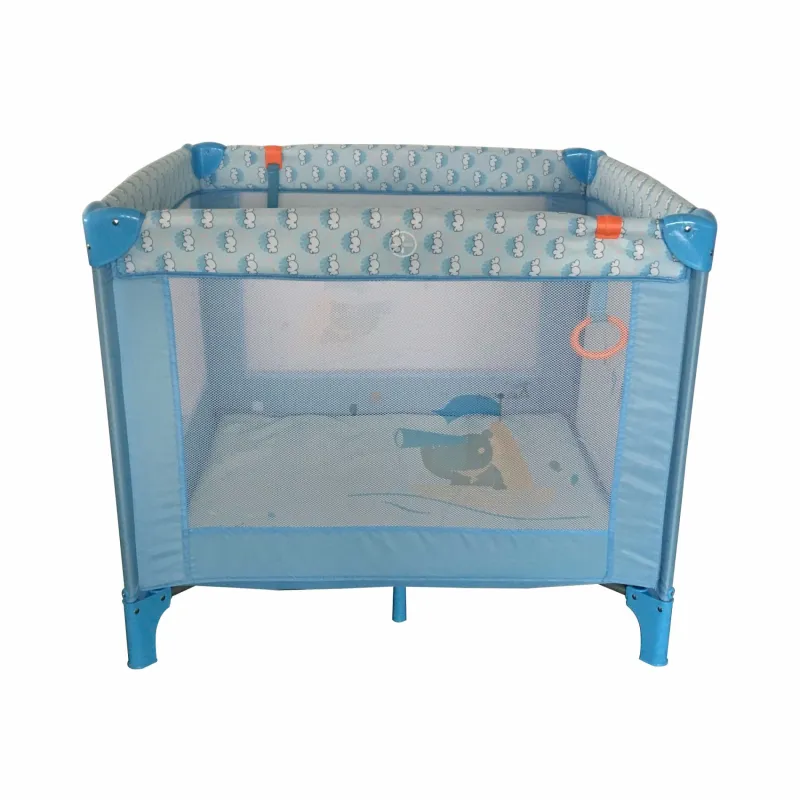 Petit lit de voyage carré