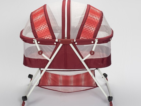 سرير السفر مع وظيفة هزازة