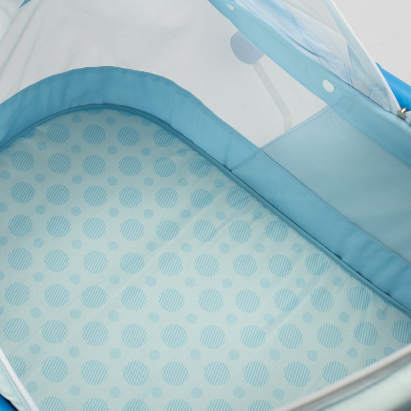 Baby-Schutzspielbett. Neugeborenen-Shaker-Babybett