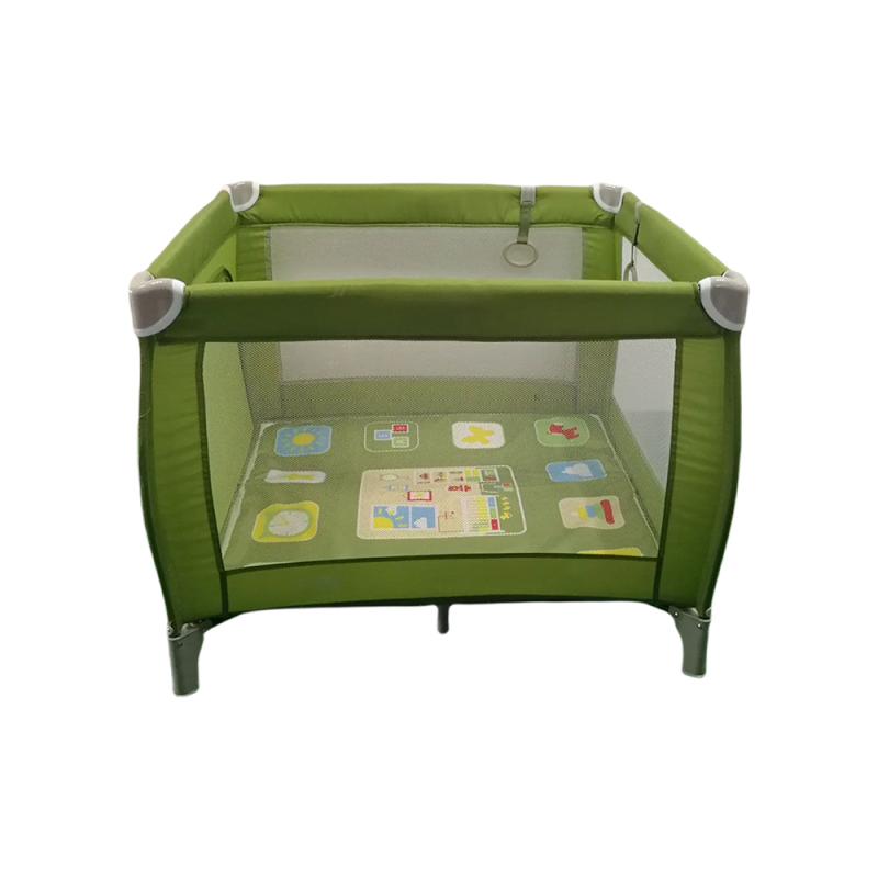 Grande box per bambini quadrato con cortile da gioco