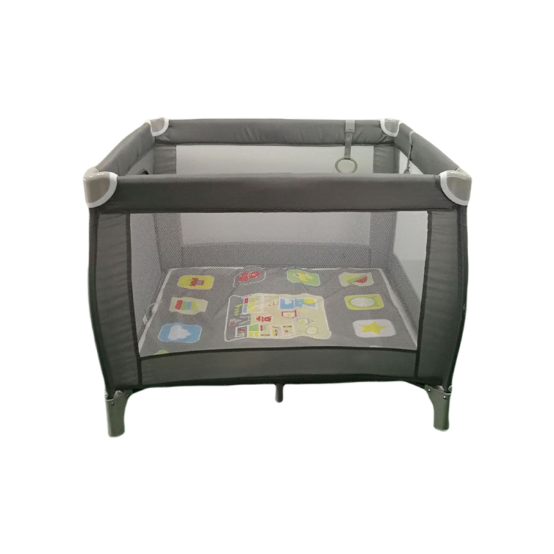 Grande box per bambini quadrato con cortile da gioco