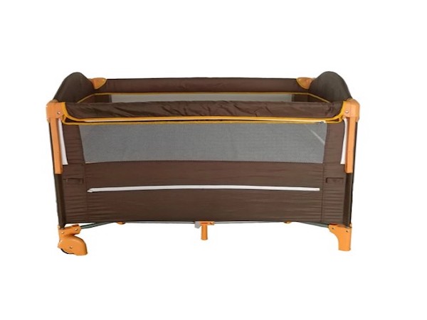 Baby bassinet vs. co-sleeper crib vs. crib – what are the differences and why should you choose one over the other?