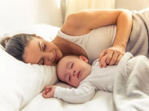 Bebek seyahat karyolalarının kurulumu ve katlanması kolay mıdır?