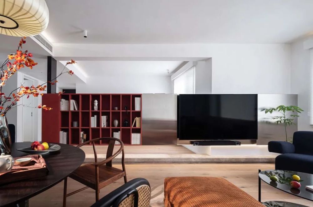 How to choose furniture for small apartment to show more space!