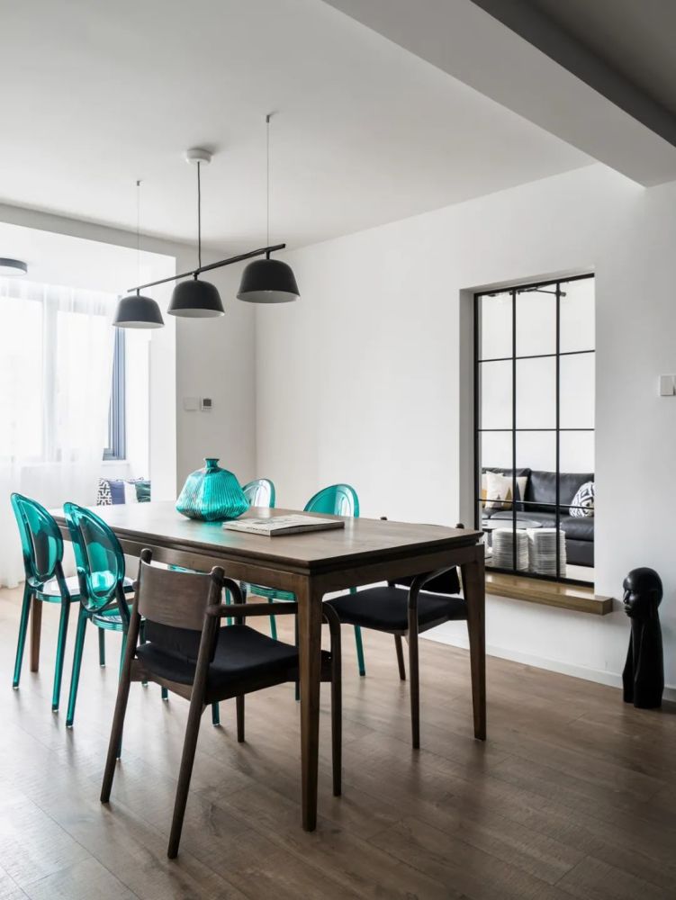 How to choose furniture for small apartment to show more space!