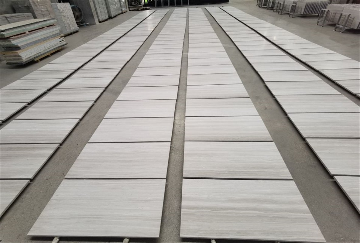 White Serpeggiante Wood Marble