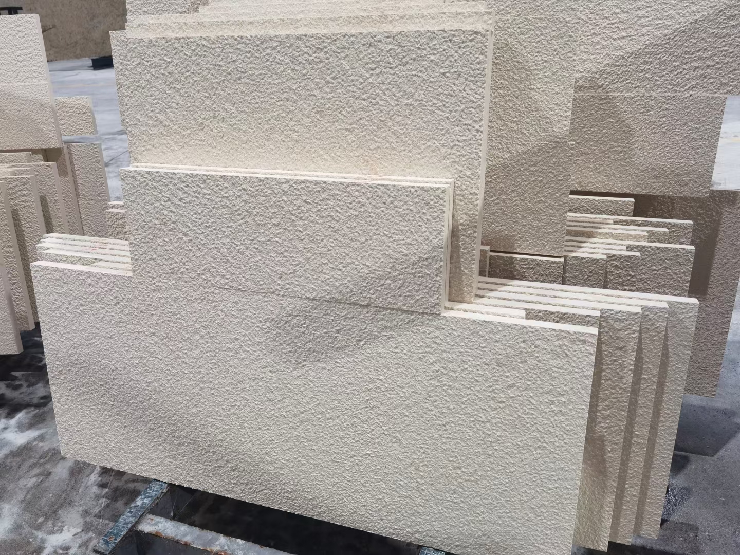 Lymra White Limestone Floor Tiles