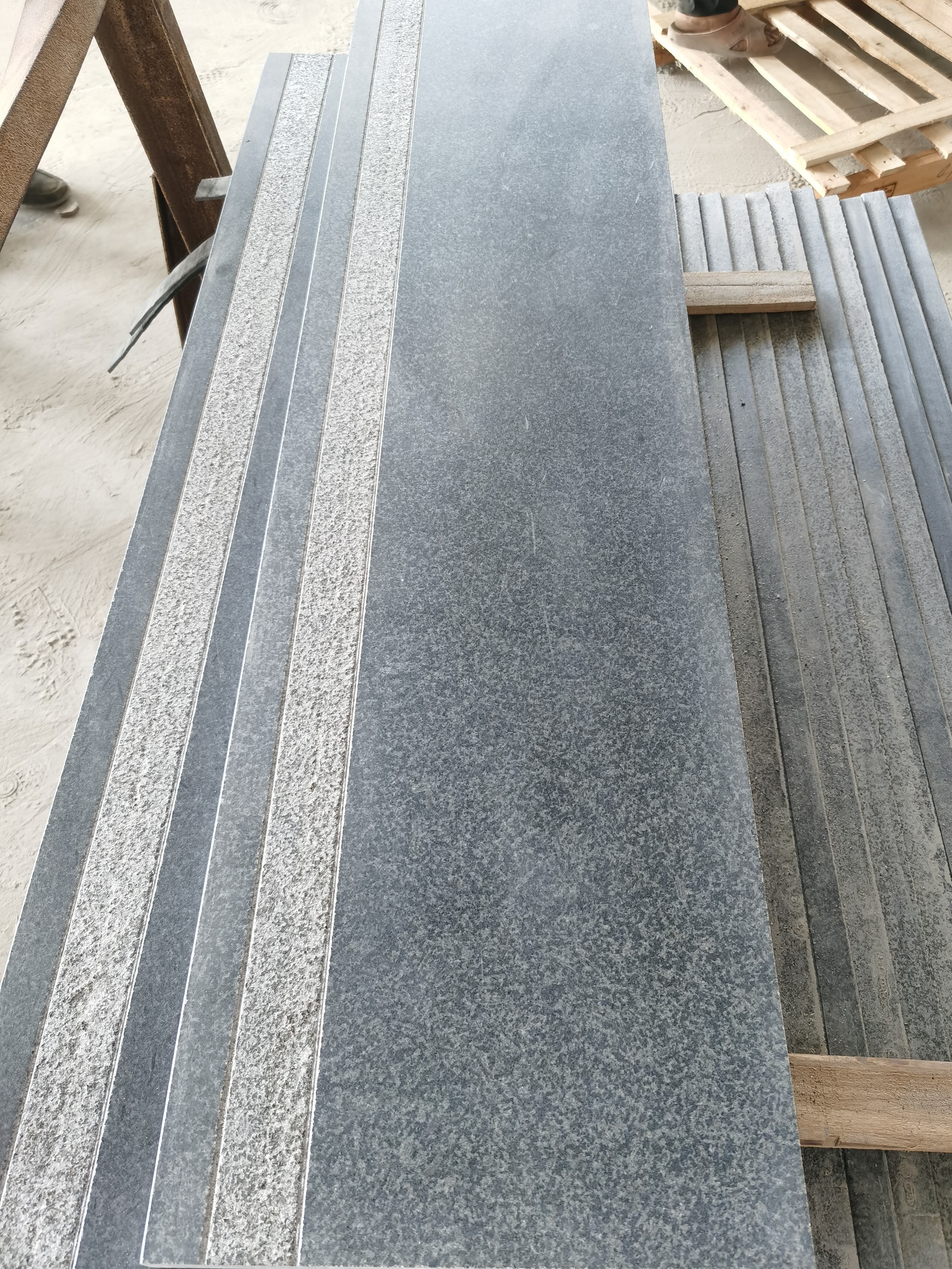 Mua Các bước đá Granite xám đậm,Các bước đá Granite xám đậm Giá ,Các bước đá Granite xám đậm Brands,Các bước đá Granite xám đậm Nhà sản xuất,Các bước đá Granite xám đậm Quotes,Các bước đá Granite xám đậm Công ty