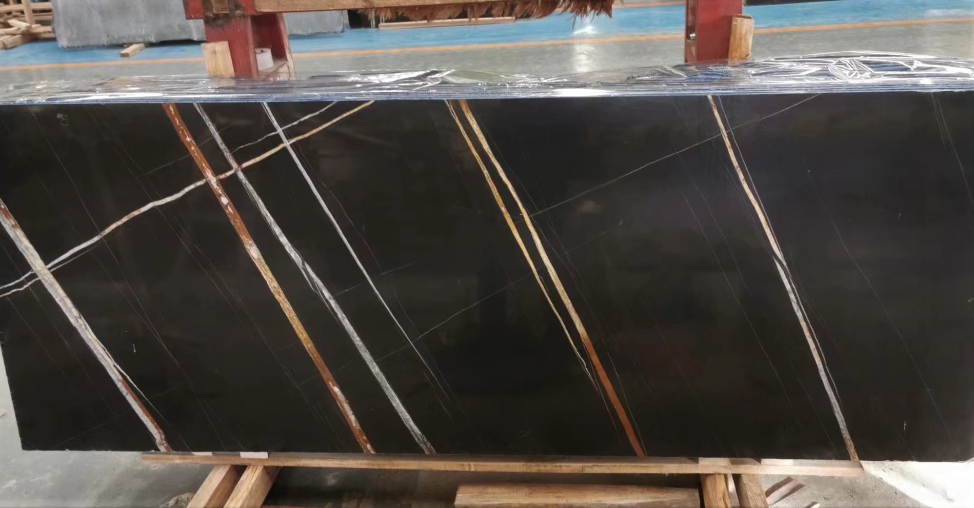 Sahara Noir Marble