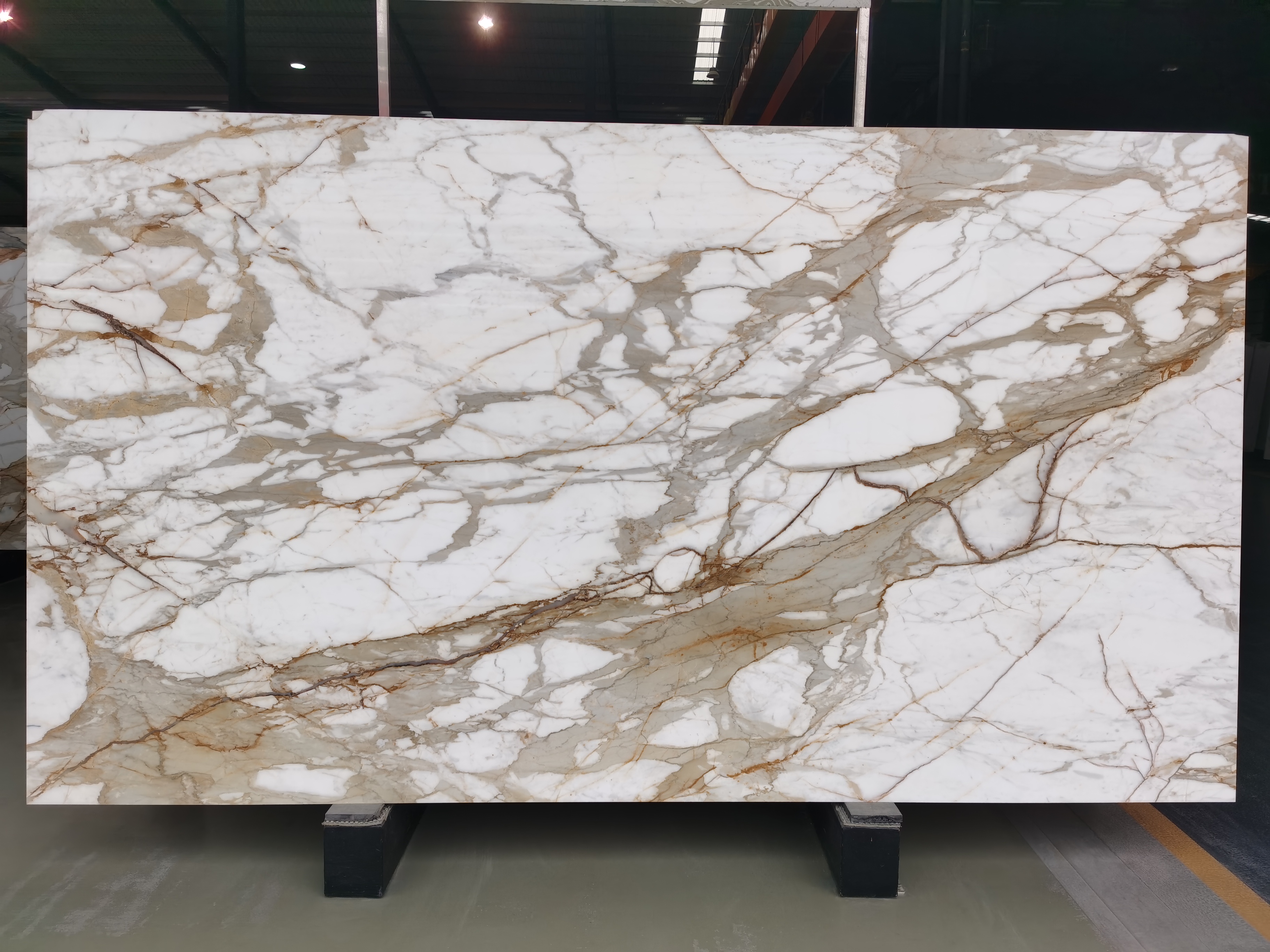 Calacatta Oro Extra Vagli Marble