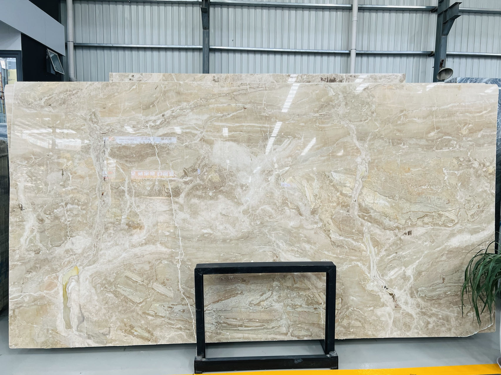 Breccia Oniciata Classica Marble