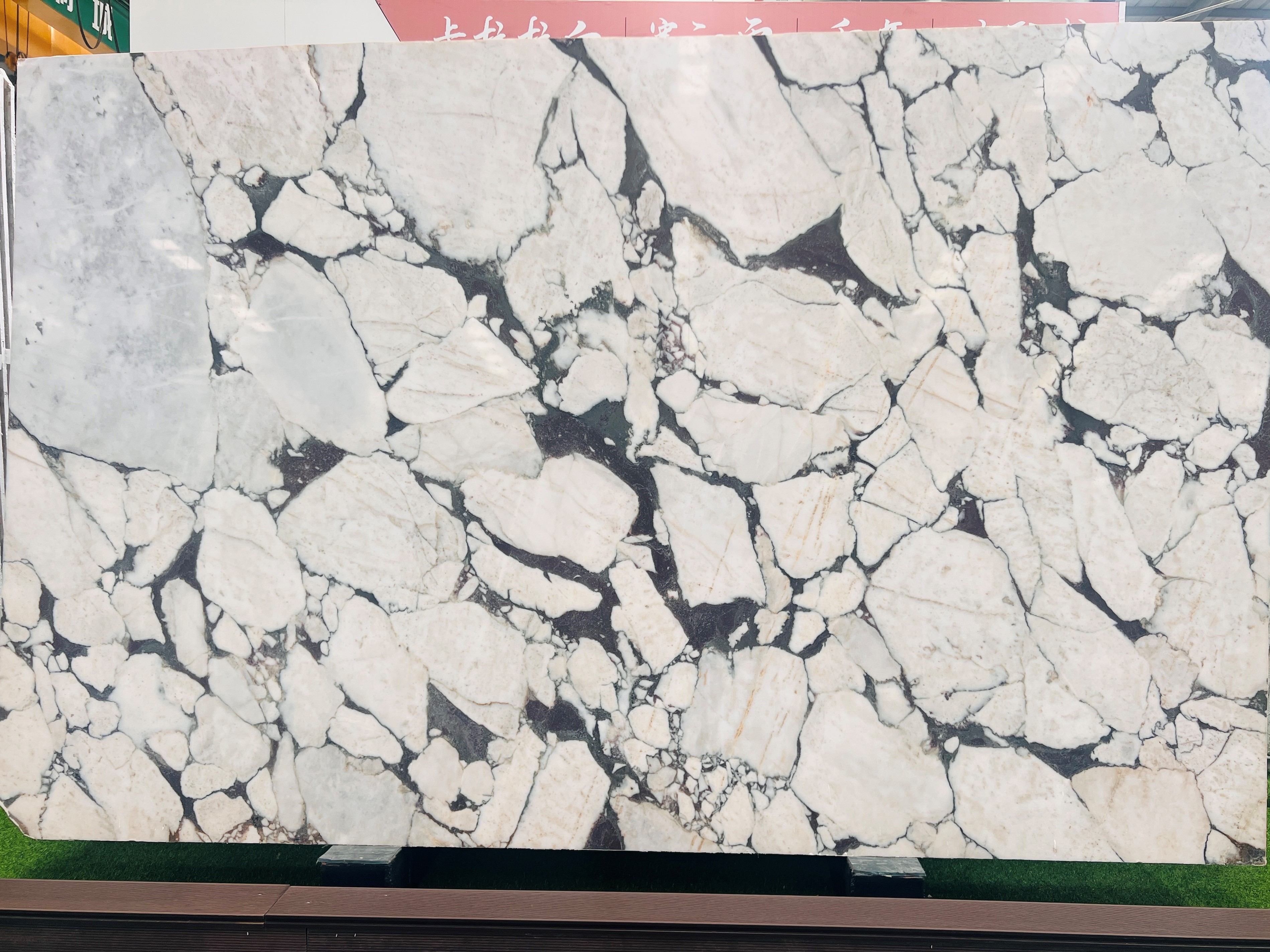 Bookmatched Violet White Marble Slabs