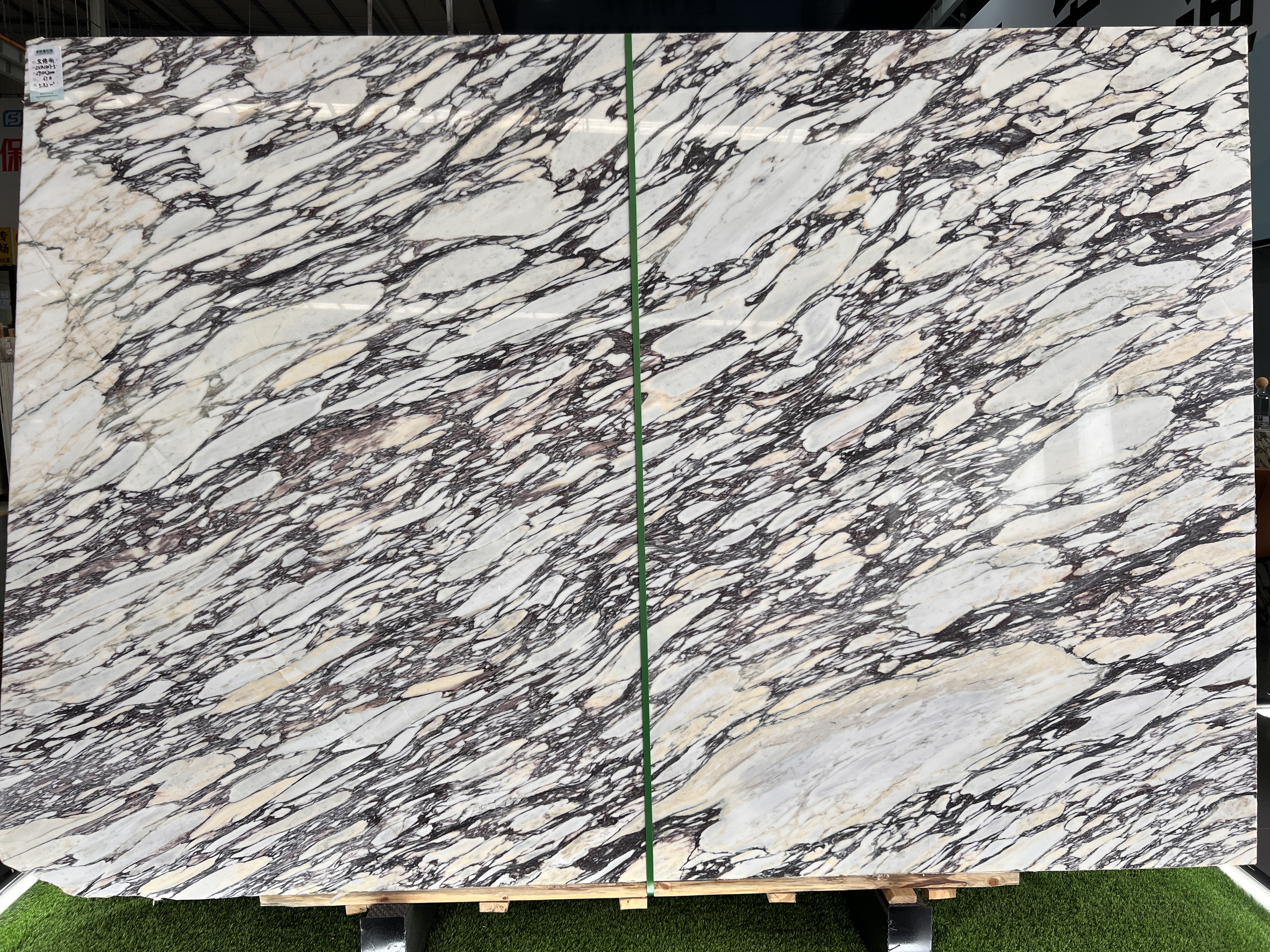 Italy Calacatta Viola Marble Slab