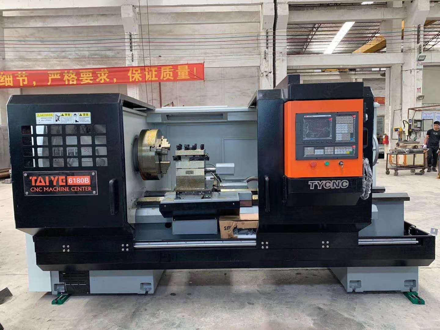 6180 Flat Bed Turning Machining CNC Lathe