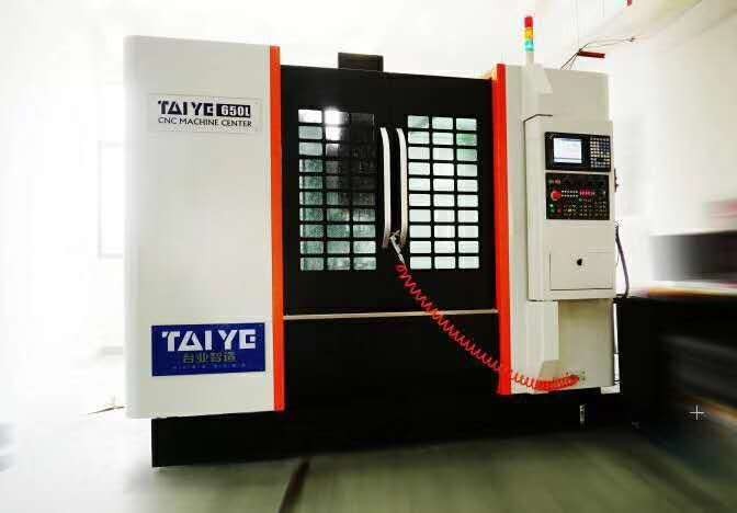 VMC650 3 Axis Rail Line Milling Machining Center CNC Vertical Machining Center For Machining And Mold Process