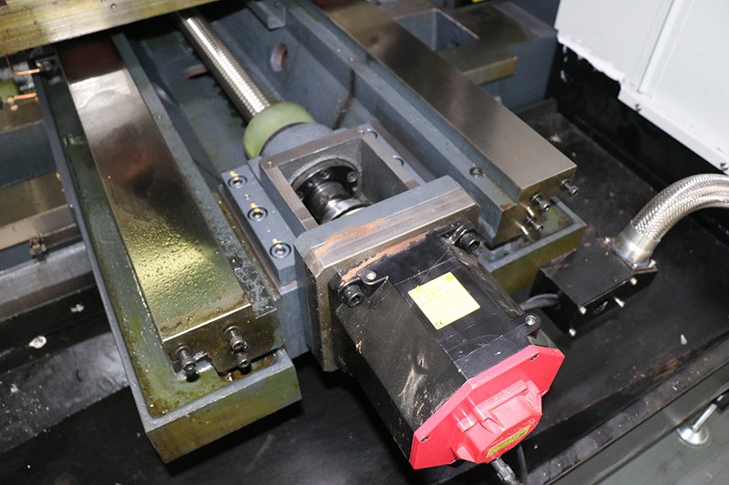 VMC650 3 Axis Rail Line Milling Machining Center CNC Vertical Machining Center For Machining And Mold Process