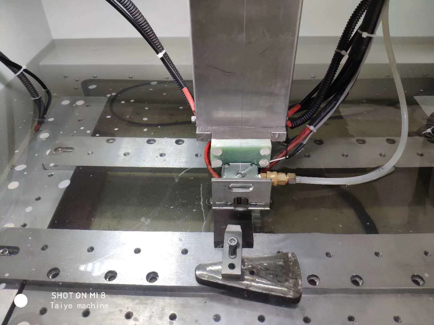 6040 CNC Wire EDM Machine - Wire Cut EDM, Slow Speed Wire EDM Machine For Machining