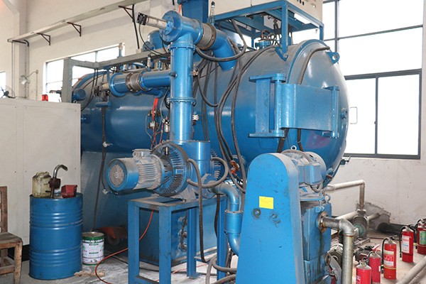 966 Oil Quenching Pressurized Air Cooled Vacuum Furnace，heat Treatment Vacuum Furnace