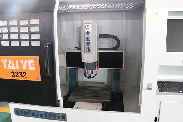 3232 Type Mold Dies CNC Engraving -milling Machine