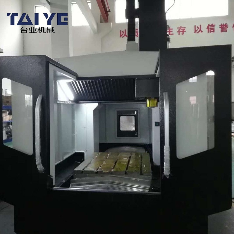 1090L Gantry Milling Machining Center For Mold Process