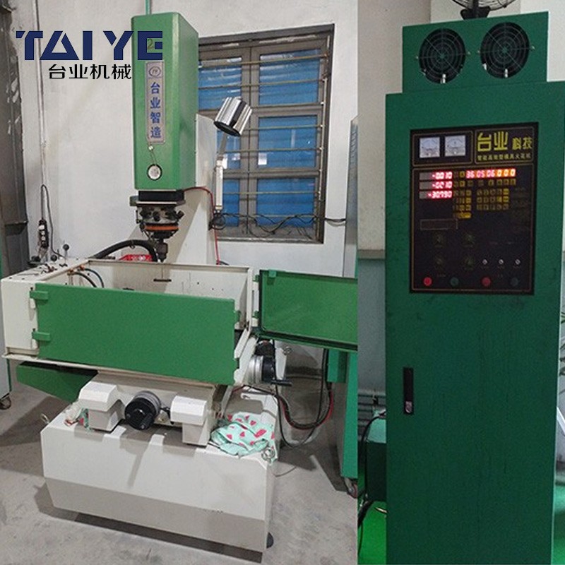 7130 Sinker EDM Machine For Metal Working