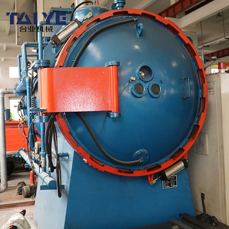 966 Oil Quenching Pressurized Air Cooled Heat Treatment Vacuum Furnace