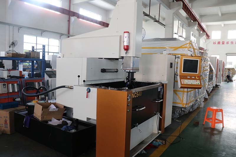 71540 Sinker EDM Machine For Metal Working