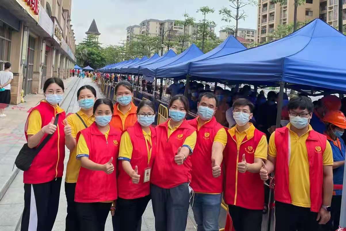love in the world, Taiye volunteers in action