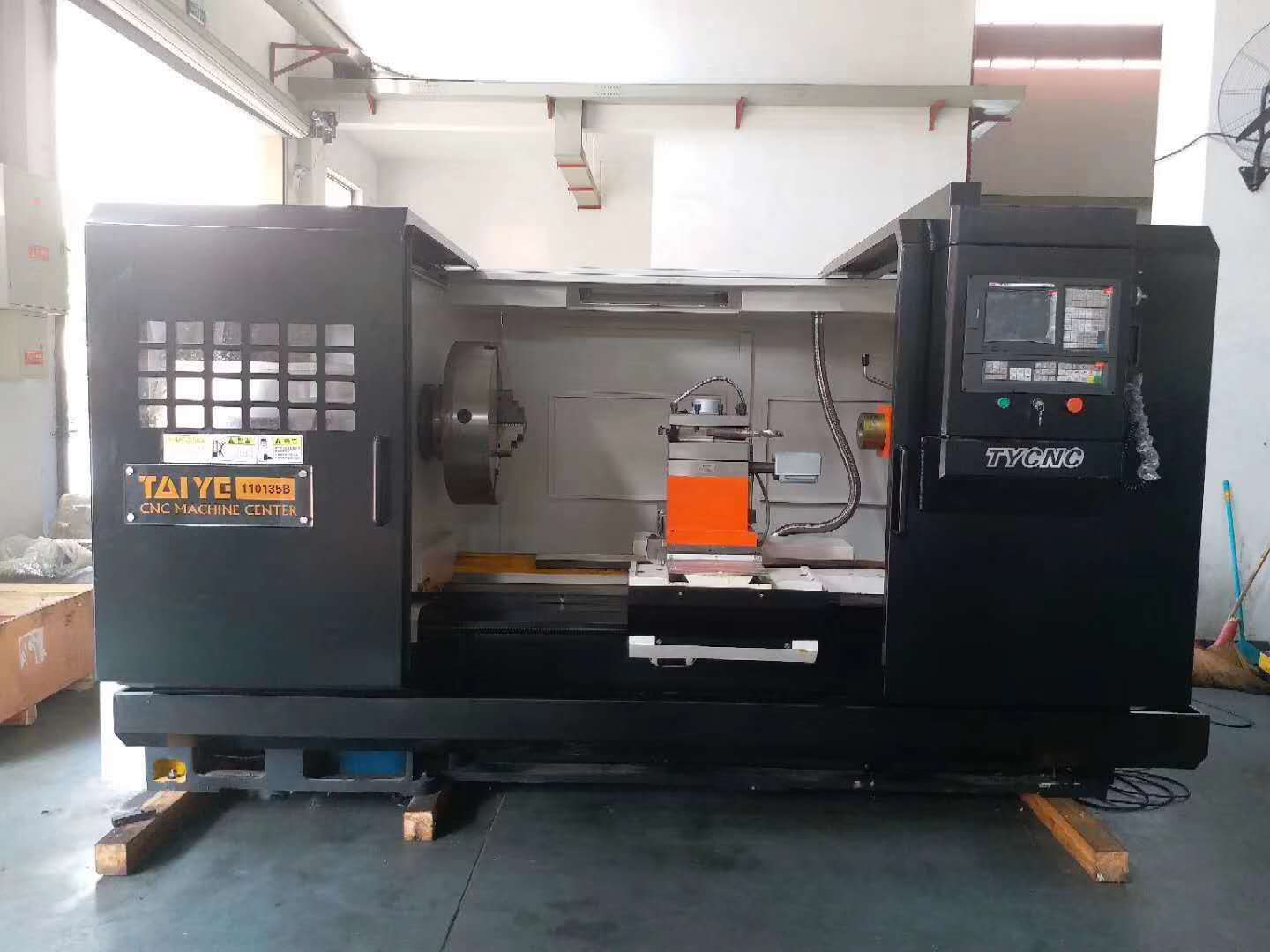 What to pay attention to when buying a heavy-duty cutting lathe