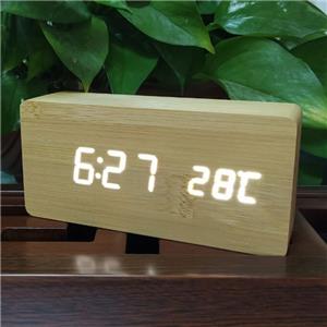 Reloj despertador de bambú LED digital con control de sonido