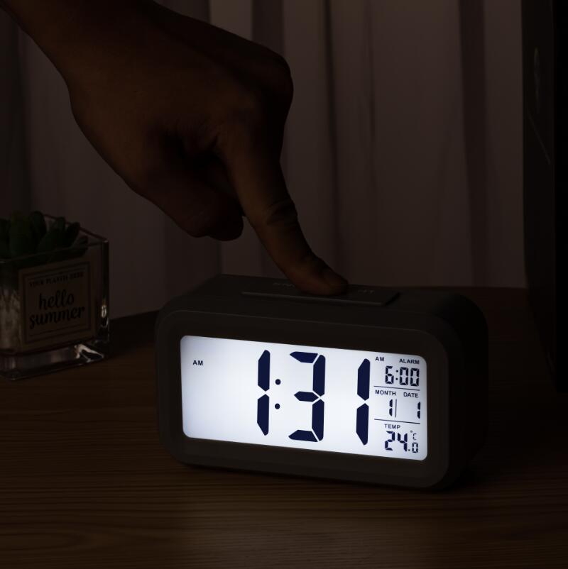 Китай производитель часов ЖК-цифровой дисплей Будильник Настольные часы с подсветкой, производитель
