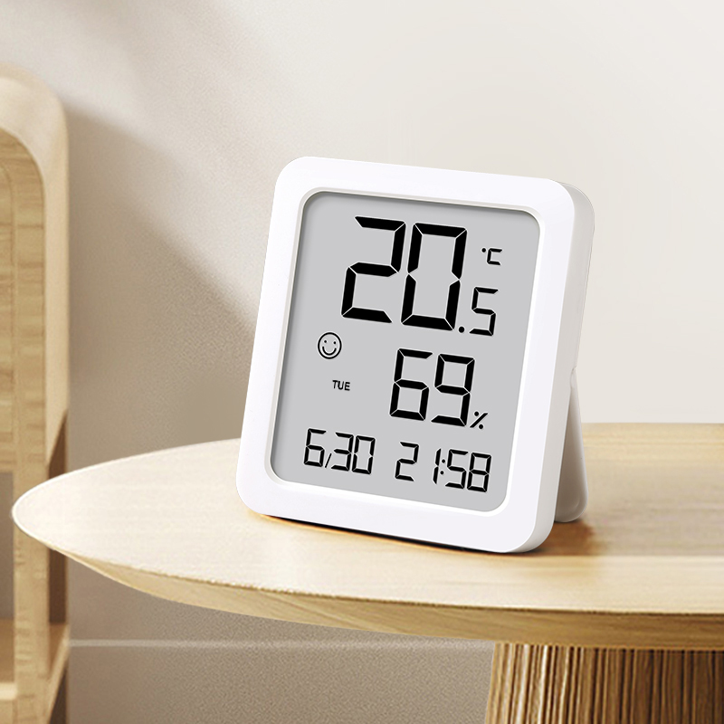 Room thermometer, indoor humidity meter, digital temperature and humidity sensor monitor are suitable for home offices, pets and plants.