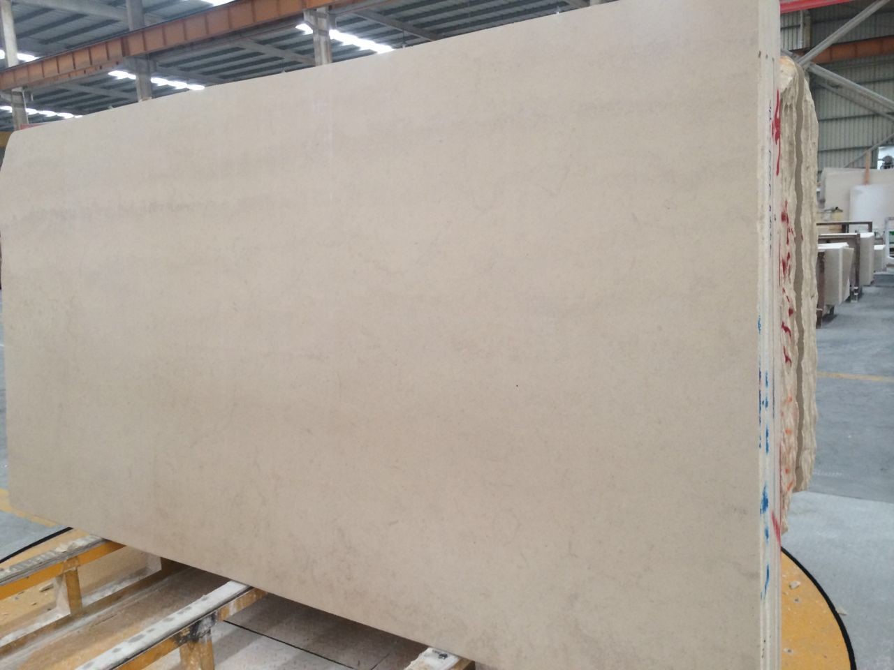 Honed Gascogne Beige Limestone Wall Cladding Tiles