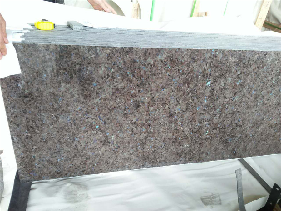 polish granite slabs