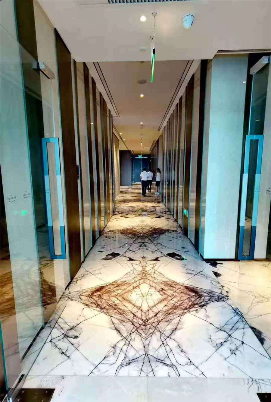 white marble bathroom tiles