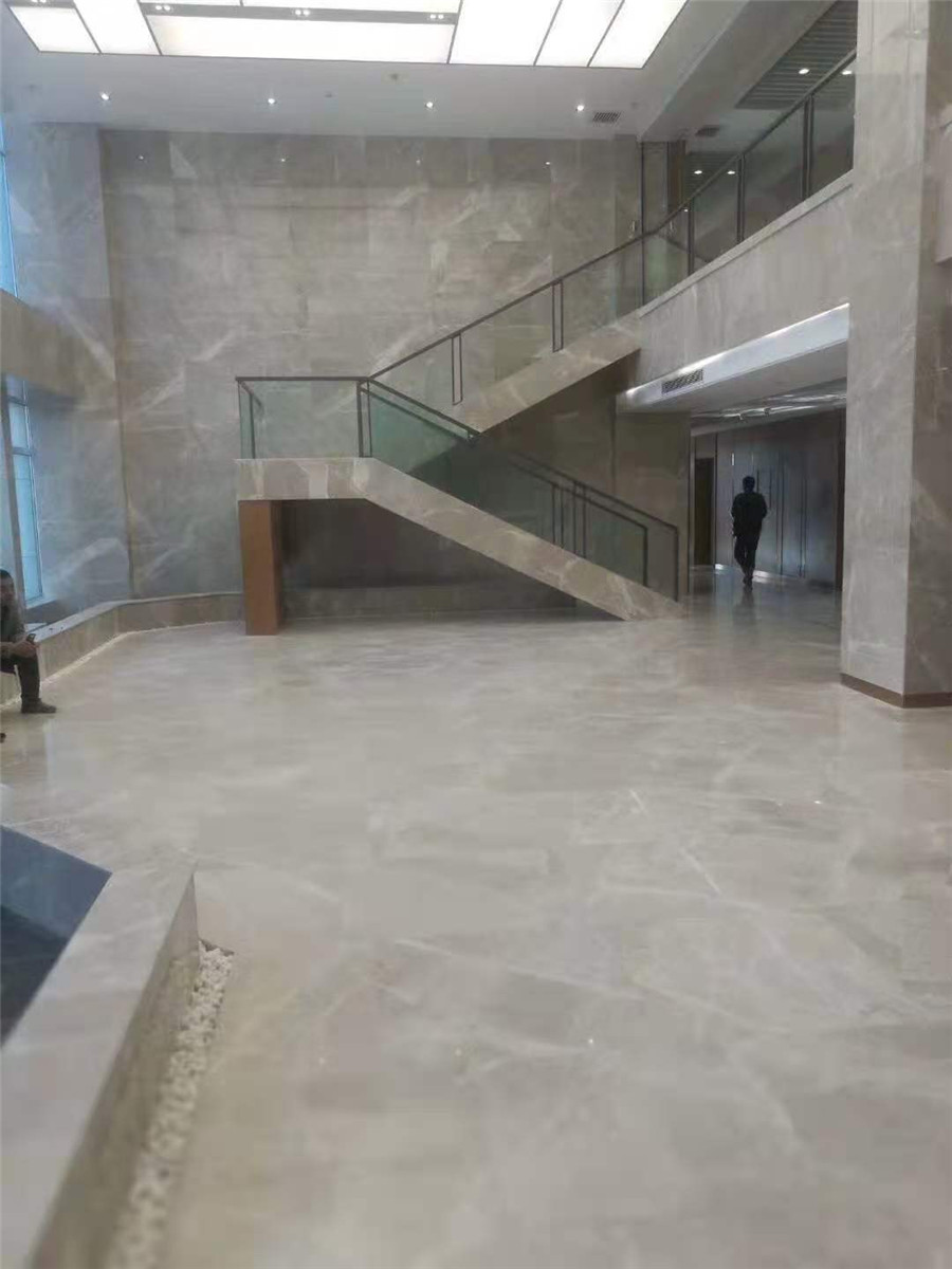 white grey marble tiles