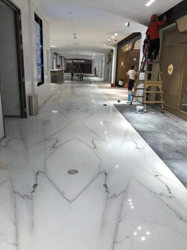 Lincoln white marble