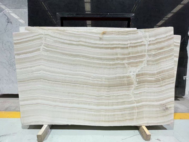 Wooden Straight Vein Onyx