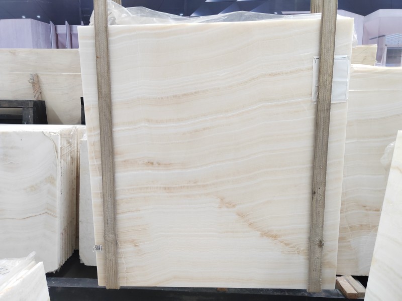 Wooden Straight Vein Onyx
