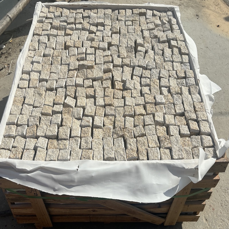 G682 Granite Yellow Granite cube stone