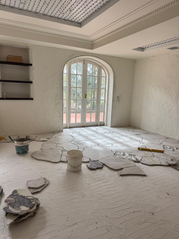 white limestone Irregular Size Random Broken Pattern