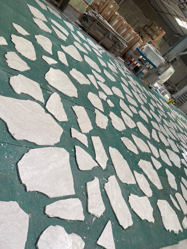 white limestone Irregular Size Random Broken Pattern