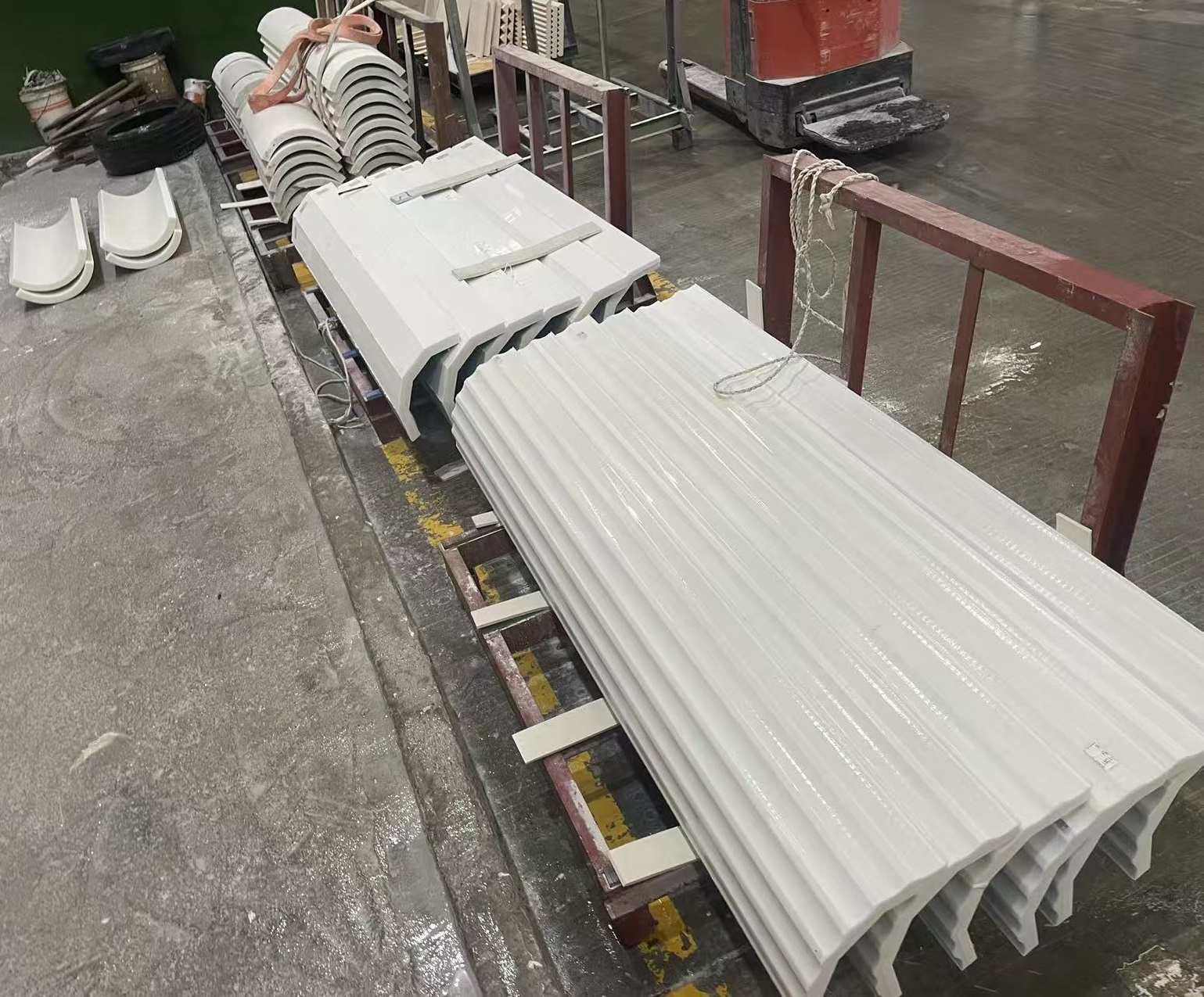 White Fluted Roman Columns | Premium Marble Pillars for Villa Construction & Architecture