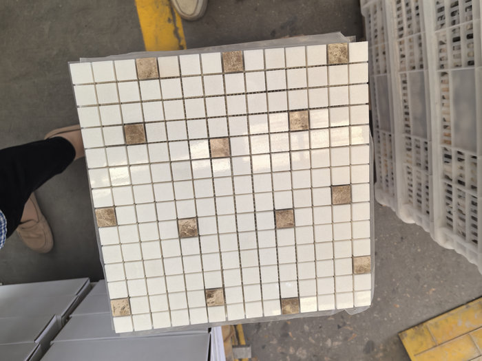 Premium Thassos & Emperador Light Marble Mosaic Tiles for High-End Projects Premium Thassos & Emperador Light Marble Mosaic Tiles for High-End Projects