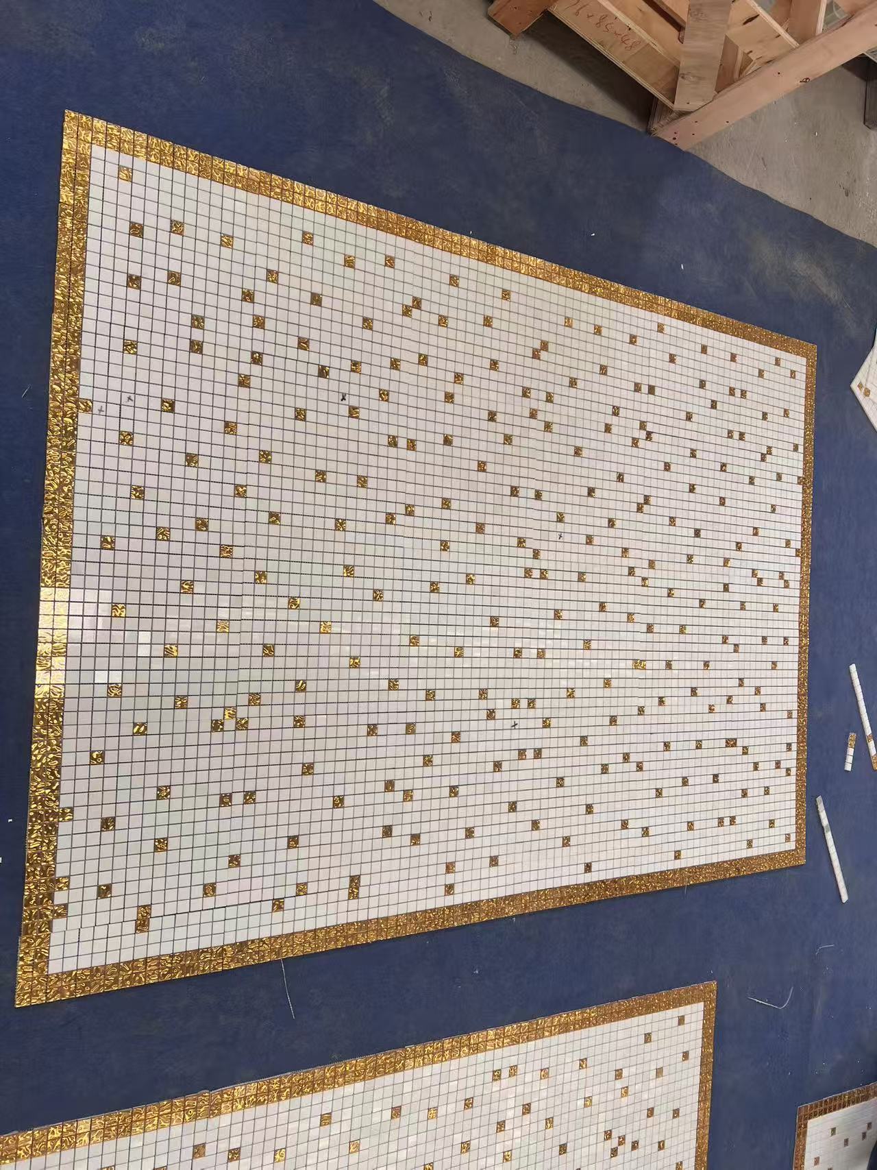 From Bathrooms to Backsplashes: 5 Stunning Ways to Use Thassos White and Gold Mosaic From Bathrooms to Backsplashes: 5 Stunning Ways to Use Thassos White and Gold Mosaic