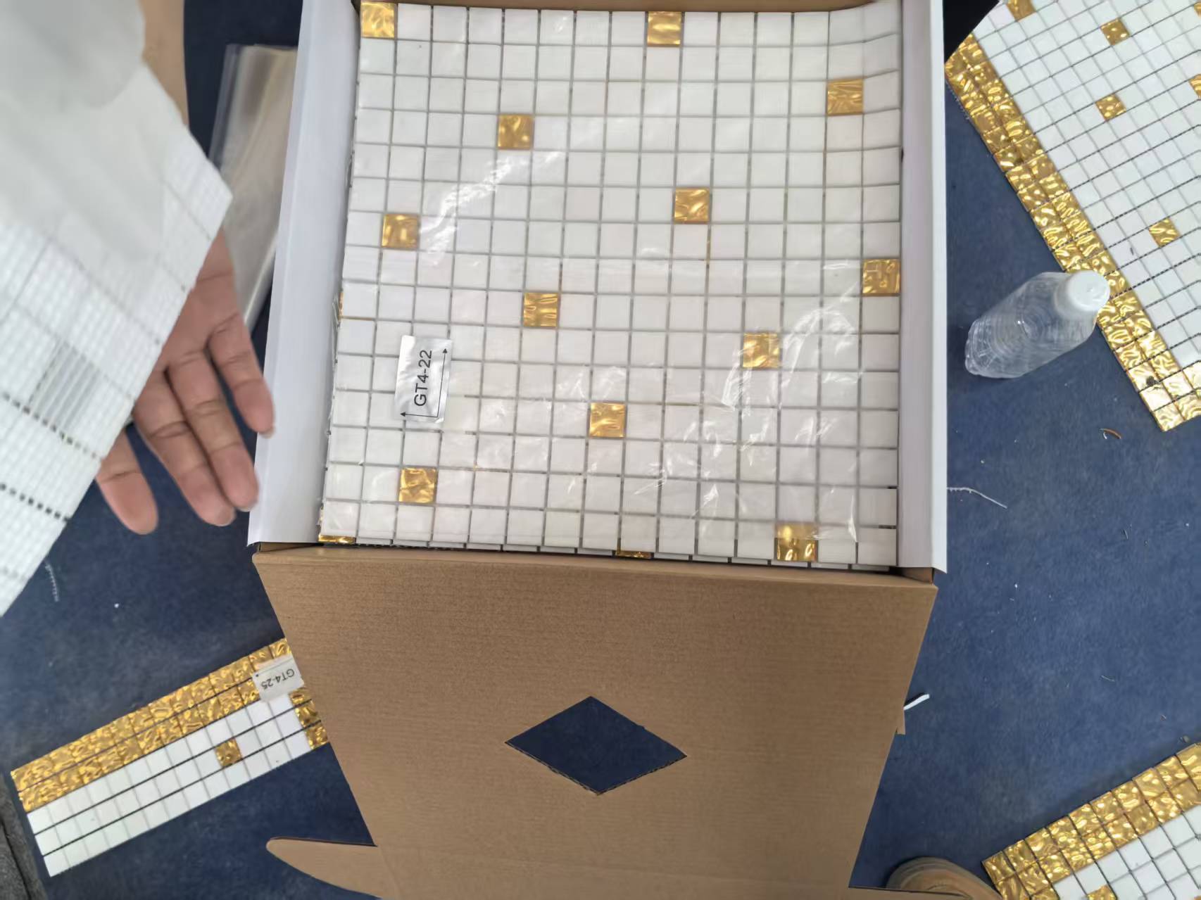 The Perfect Pair: Thassos White Marble + Golden Glass Mosaic for High-End Interiors The Perfect Pair: Thassos White Marble + Golden Glass Mosaic for High-End Interiors