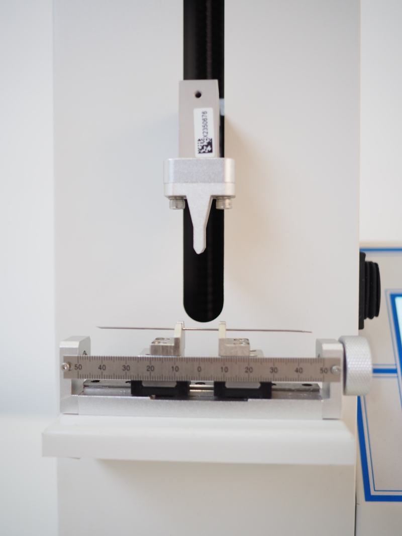 Medical injection needle tubing stiffness tester