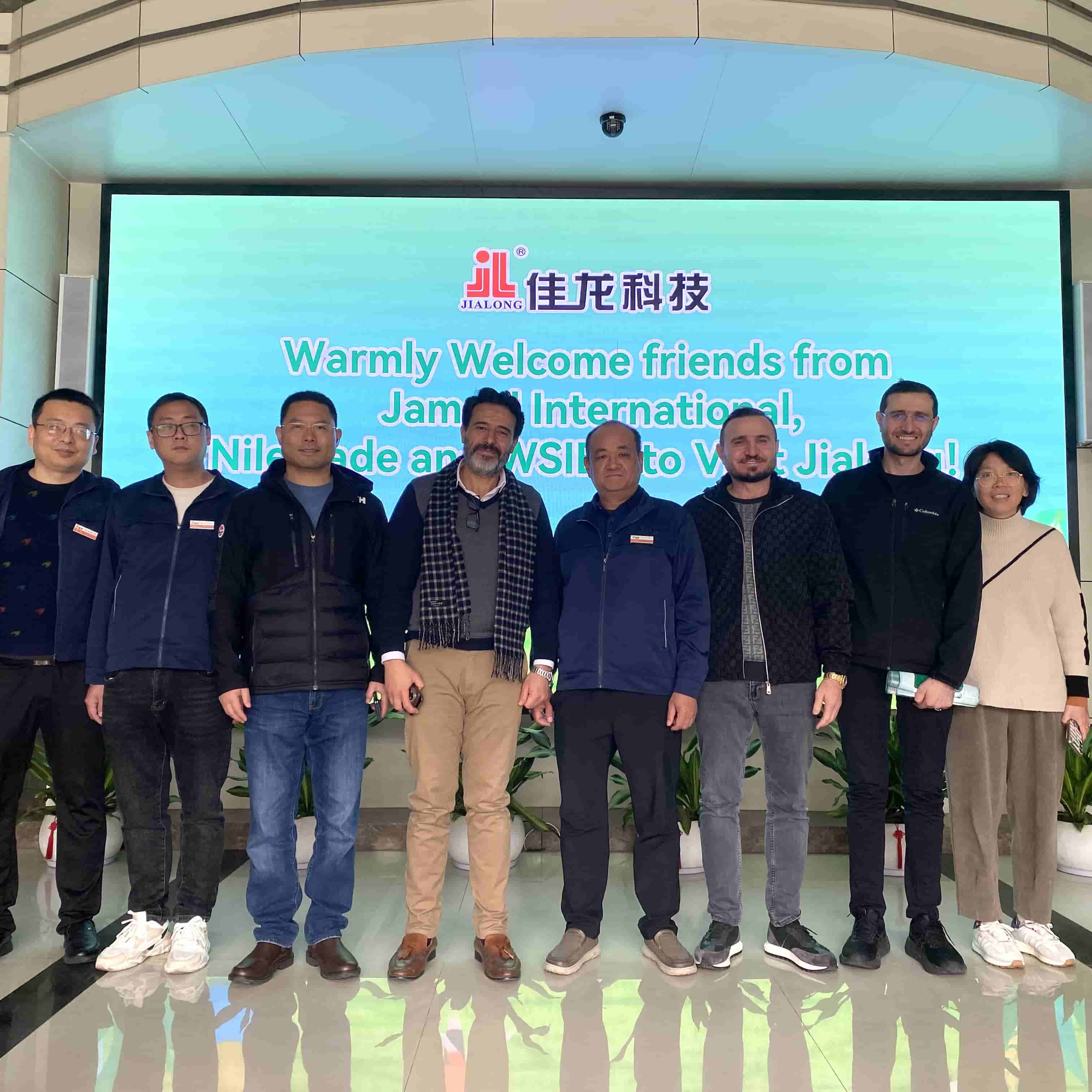 ​​Jialong Technology begrüßt ägyptische Partner zur strategischen Zusammenarbeit im Bereich Displaytechnologie​​