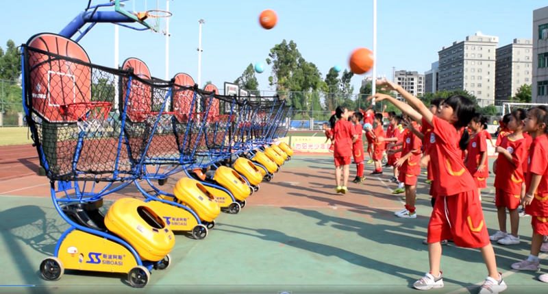 máquina de baloncesto para niños