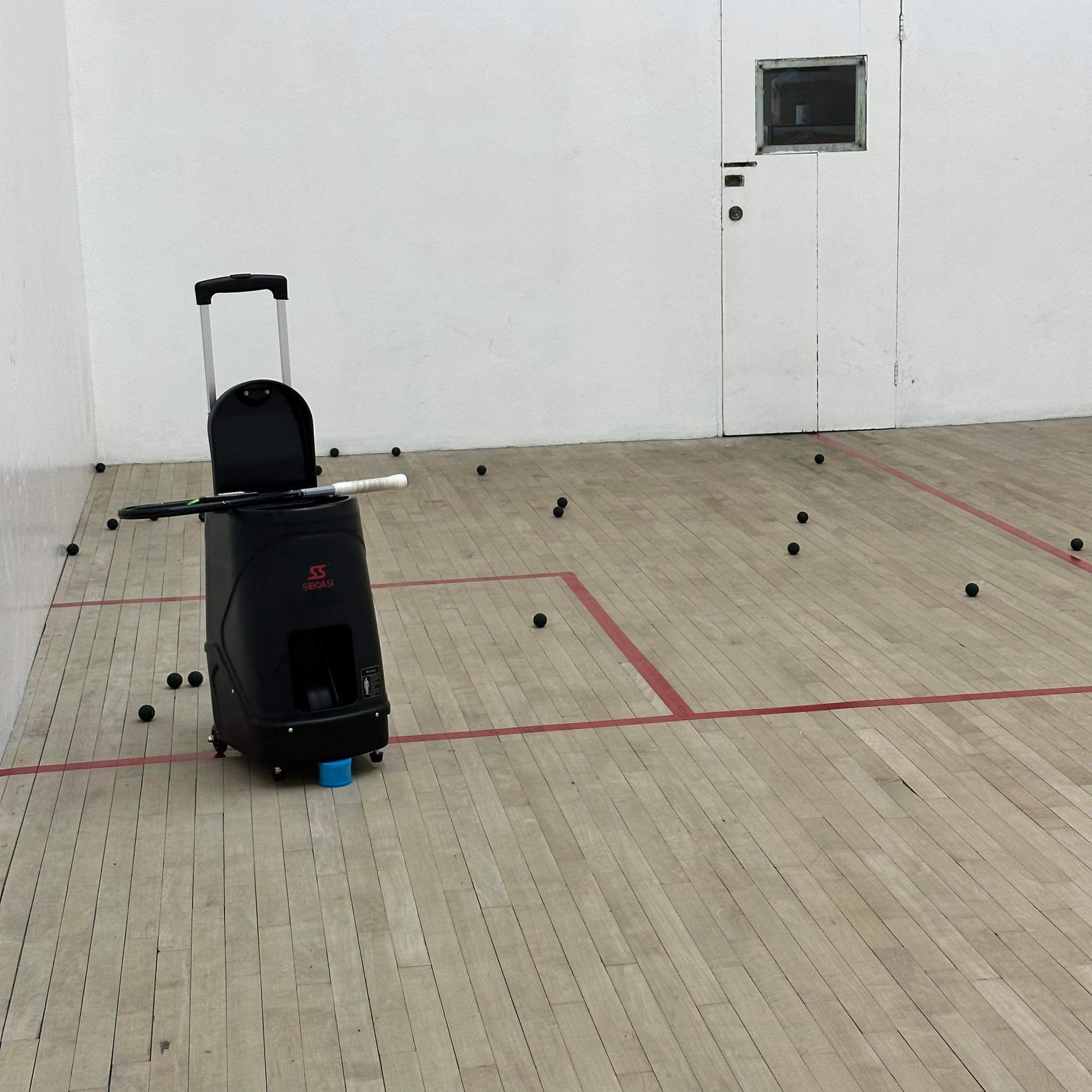 squash ball machine